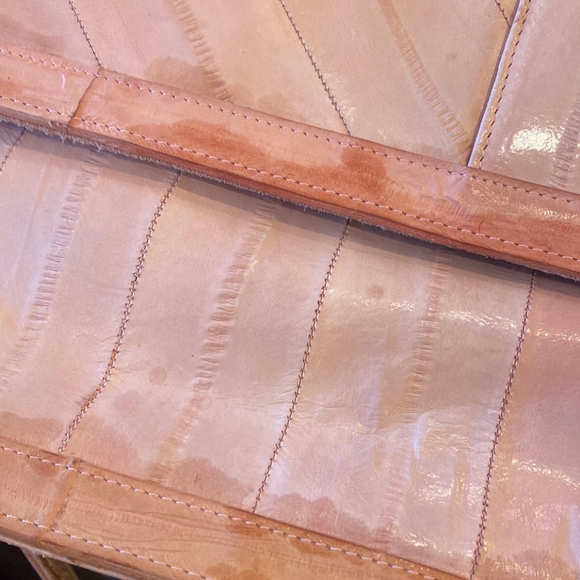 Vintage Pink Eel Skin Leather Purse - Picture 5 of 9